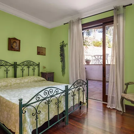 Verosicily Glicine Vila