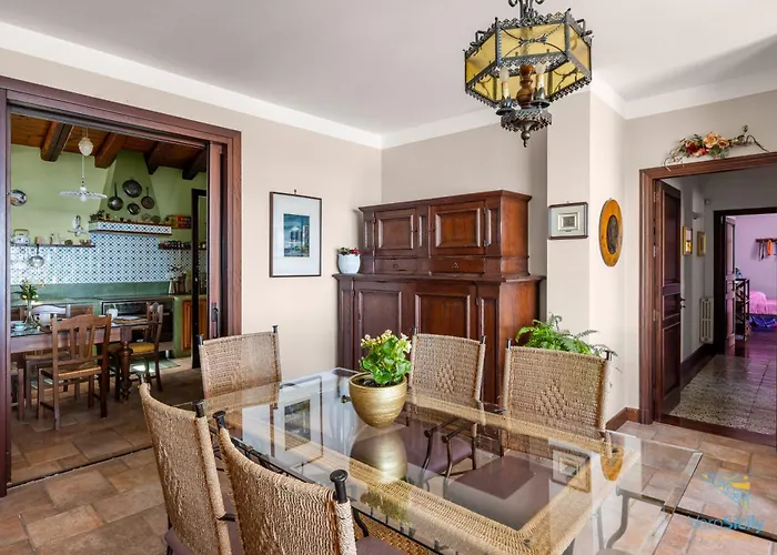 Verosicily Glicine Villa Termini Imerese